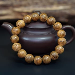 Vòng tay trầm hương nữ